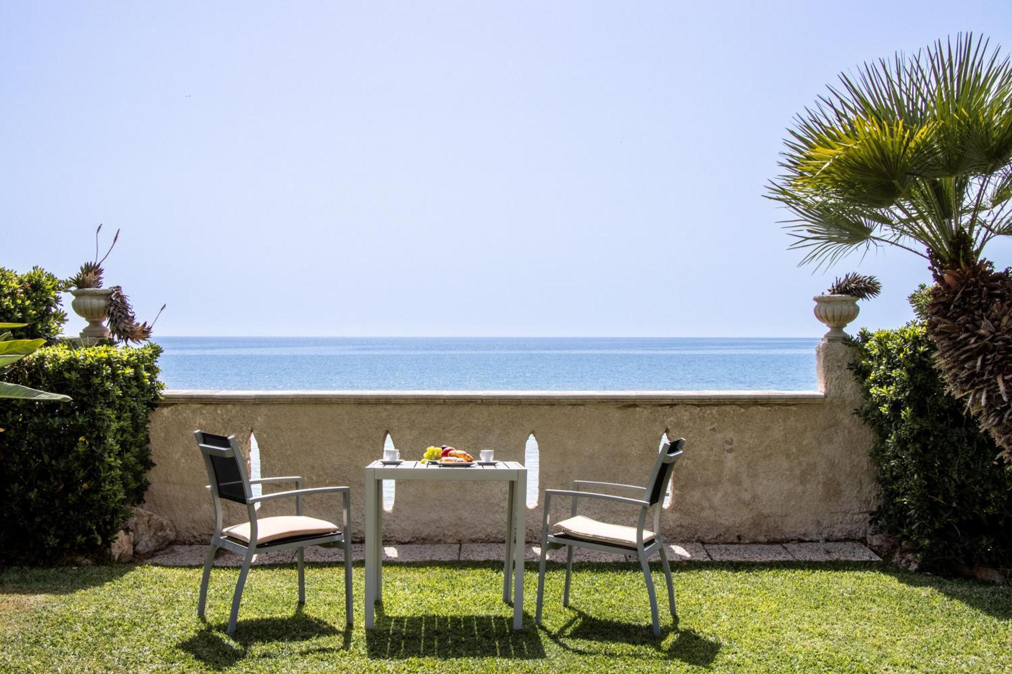 أفولا B&B La Terrazza Sul Mare المظهر الخارجي الصورة