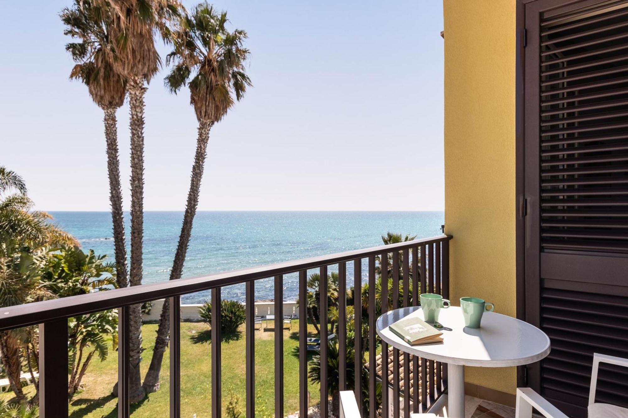 أفولا B&B La Terrazza Sul Mare المظهر الخارجي الصورة
