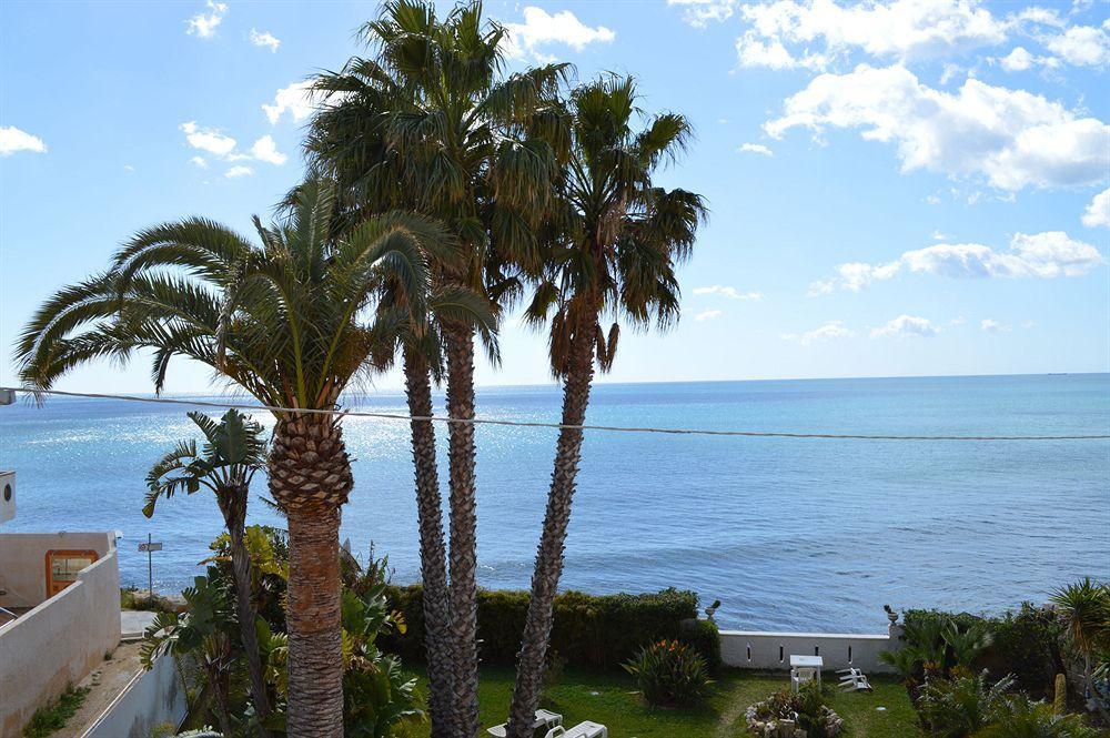 أفولا B&B La Terrazza Sul Mare المظهر الخارجي الصورة